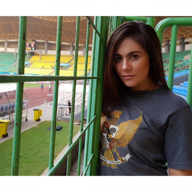 Wulan Guritno untuk Yayasan Gelang Harapan (Instagram/@wulanguritno)