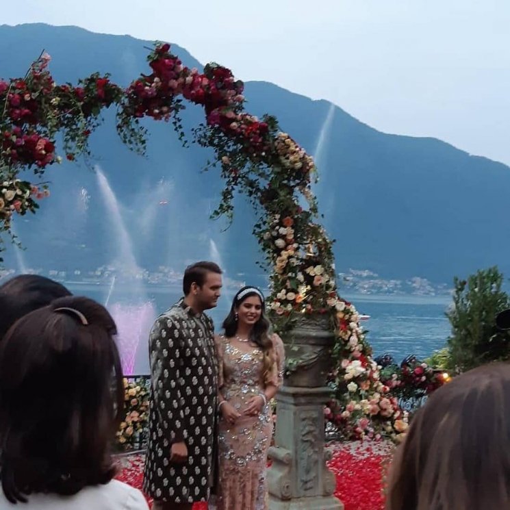 Isha Ambani dan Anand Piramal (Instagram/@nitaambani5)