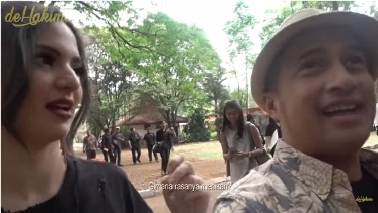 Nia Ramadhani dan Irfan Hakim. (Youtube/De Hakim)