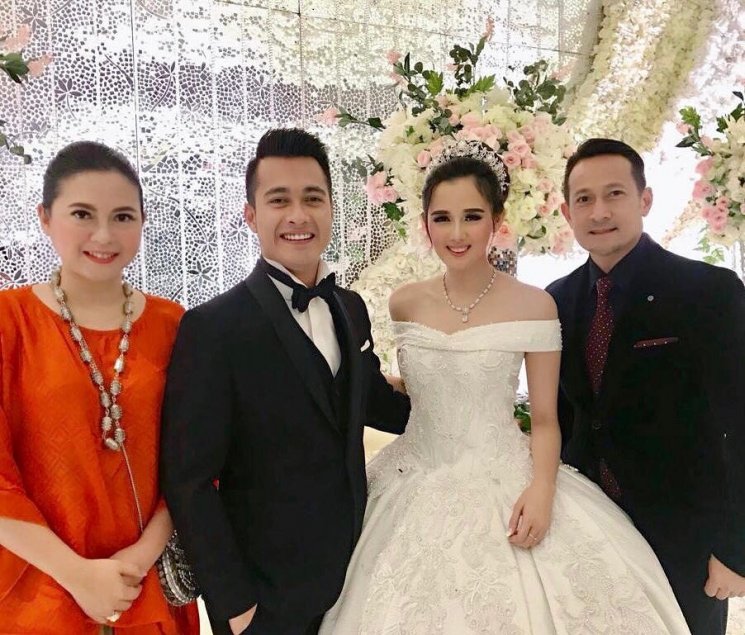 Resepsi pernikahan Eza Gionino dan Meiza Aulia (Instagram/@rommy_sulastyo)