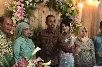 5 Momen Mas Pur Furry Setya Melamar Kekasihnya di Dunia Nyata