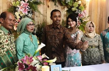 Kini Jadi Artis Terkenal, Mas Pur TOP dan Istri Pilih Ngekos