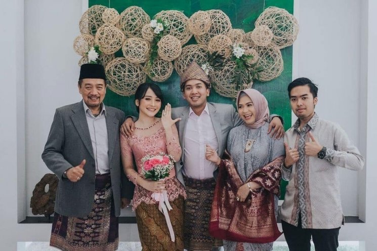 Acara lamaran Kinal eks JKT48. (Instagram/@kinalputridevi)