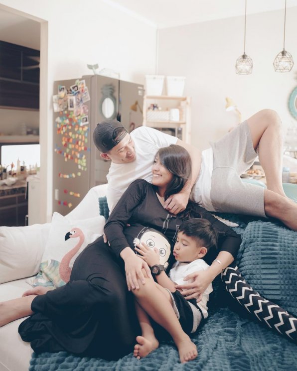 Potret kehamilan Sharena Delon. (Instagram/@mrssharena)
