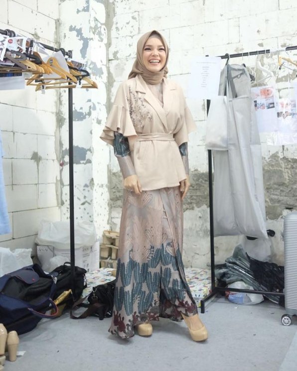 Dewi Sandra. (Instagram/@dewisandra)
