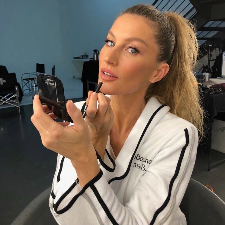 Gisele Bundchen menyesal operasi payudara. (Instagram/@gisele)