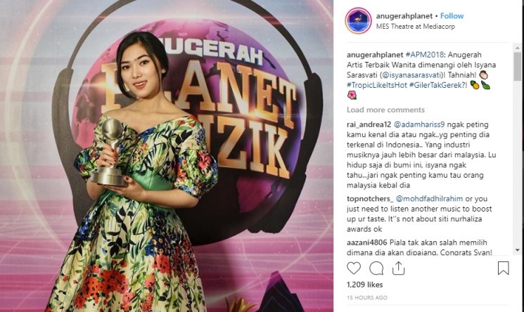 Isyana Sarasvati di Anugerah Planet Muzik 2018 (Instagram/@anugerahplanet)