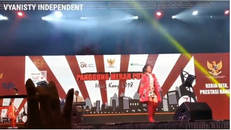 Via Vallen tampil di Hongkong. (Youtube/Vyanisty Independent)