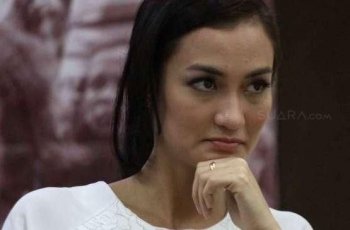 Ratna Sarumpaet Dibui, Atiqah Hasiholan Menghilang!