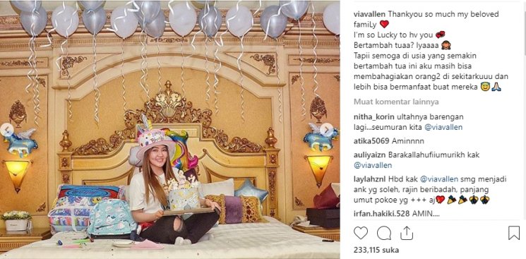 Via Vallen ulang tahun di kamar mewah (Instagram/@viavallen)