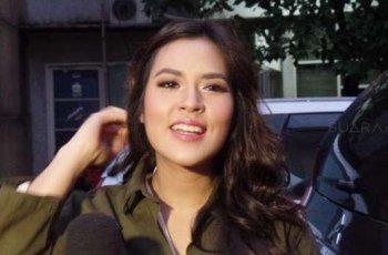 5 Seleb ini Punya Cara Unik Dapatkan Sepeda dari Presiden Jokowi