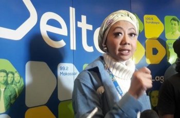 Geram, Asri Welas Tahu Foto Anaknya Dipakai untuk Penipuan