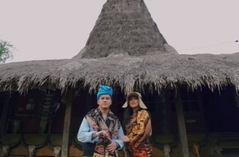 7 Gaya Travelling ala Youtuber Arief Muhammad - Tiara Pangestika