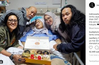Penuh Haru, Begini Suasana Ultah Istri Indro Warkop di Rumah Sakit