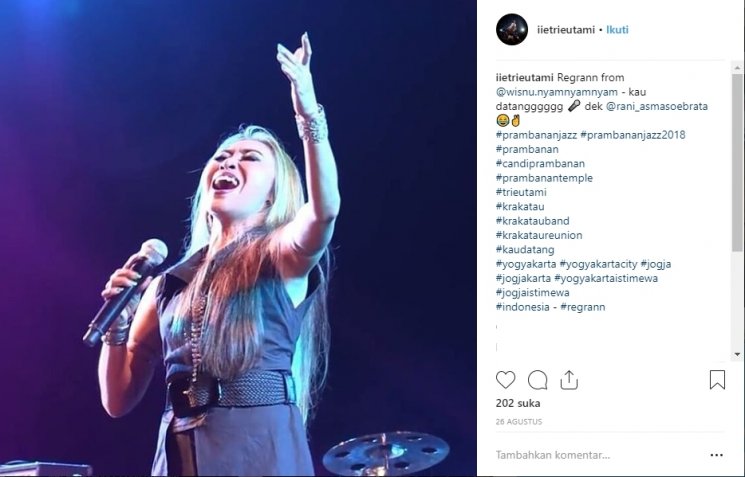 Trie Utami. (Instagram/@iietrieutami)
