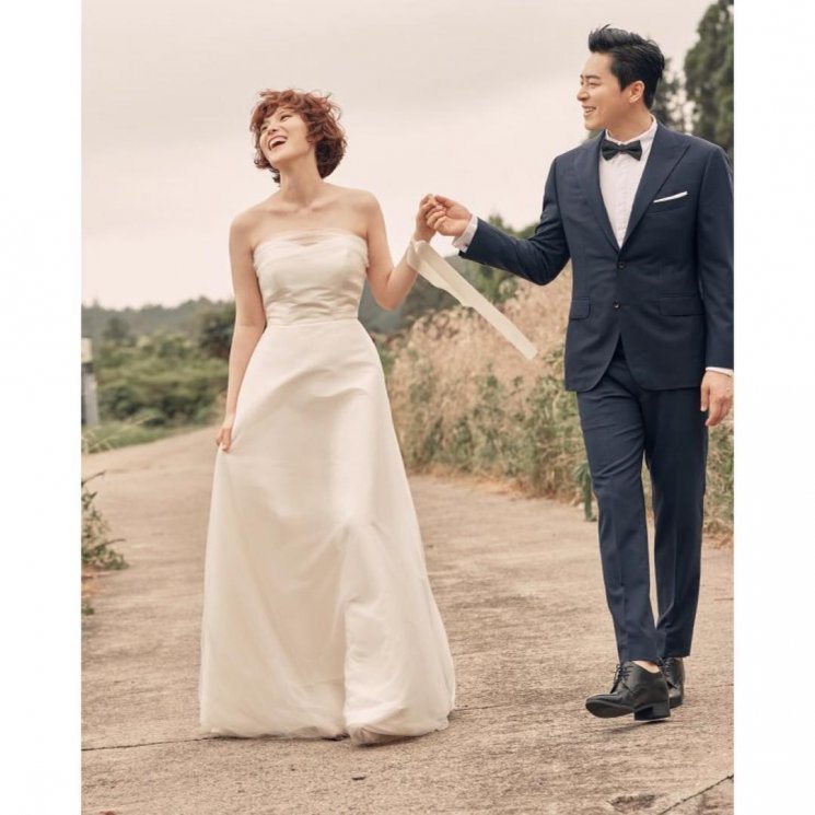 Jo Jung Suk dan Gummy resmi menikah (Instagram/@kdramanews.id)