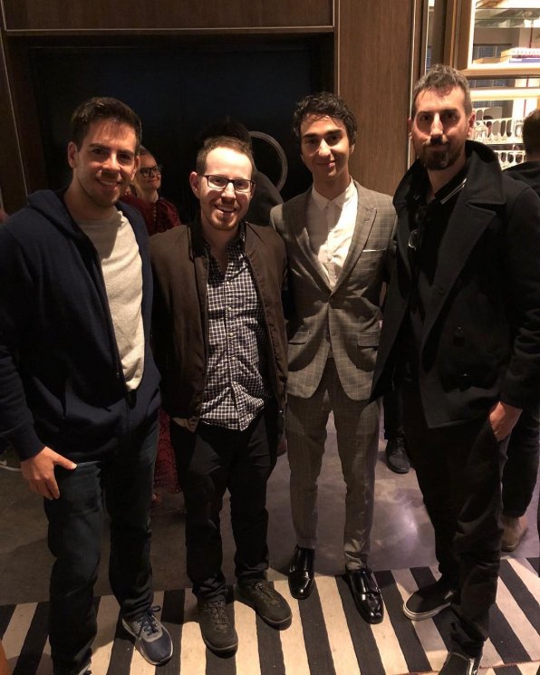 Alex Wolff (kanan nomor dua). (Instagram/@alexwolffofficial)