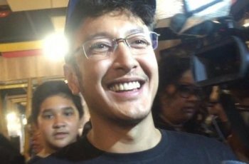 Di Film Dancing In The Rain, Dimas Anggara Perankan Anak Autis