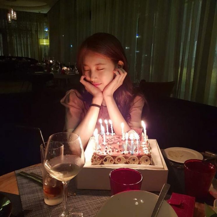 Ulang tahun Bae Suzy (Instagram/@skuukzky)