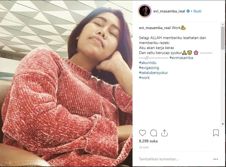 Wajah Evi Masamba tanpa makeup. (Instagram/@evi_masamba_real)