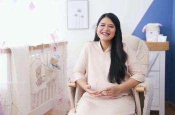 Didandani Ala Make Up Hollywood, Kahiyang Ayu Curi Perhatian