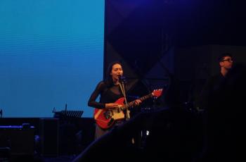 Fazerdaze Bikin Klimaks Penonton Land of Leisures 2018