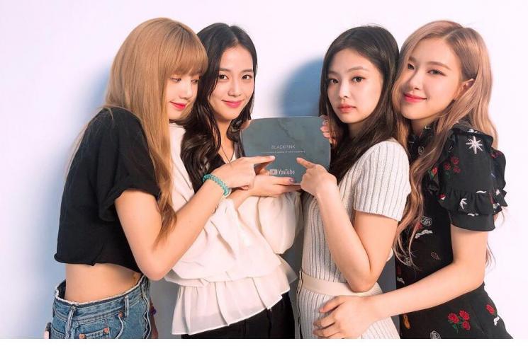 BLACKPINK (Instagram/@blackpinkofficial)