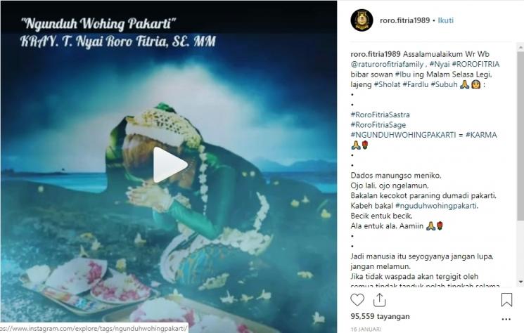 Ritual Roro Fitria. (Instagram/@roro.fitria1989)