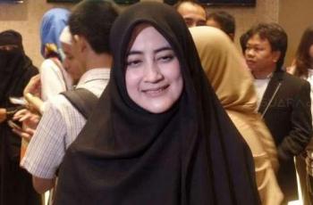 5 Artis Jadi Ustazah, Ada yang Buat Buku dan Dibuatkan Film Layar Lebar