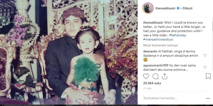 Potret masa kecil Dian Sastrowardoyo  (Instagram/@therealdisastr)