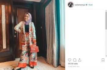 Belajar Kenakan Hijab, Yuk Intip 5 Gaya Terbaru Rachel Vennya