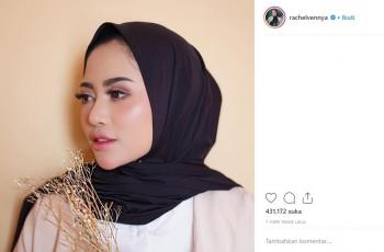 Liburan di Inggris, Intip 5 Gaya Rachel Vennya Berhijab