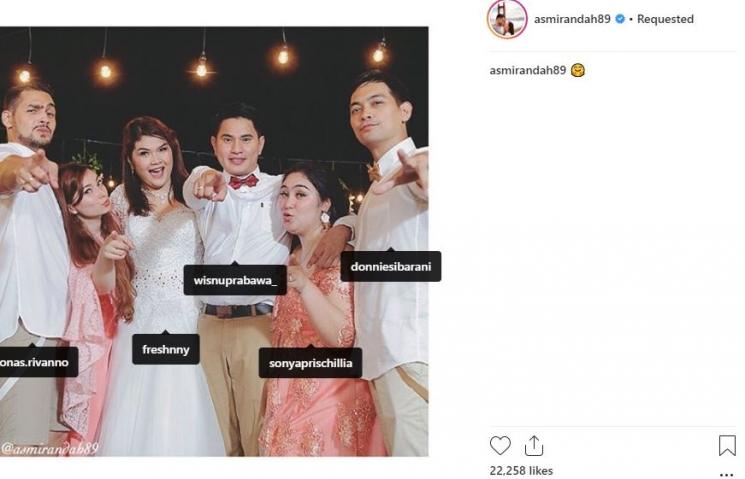 Keluarga Jonas Rivano. (Instagram/@asmirandah89)