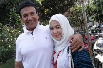 Tak Pandang Umur, 7 Seleb Pilih Menikah di Usia Senja