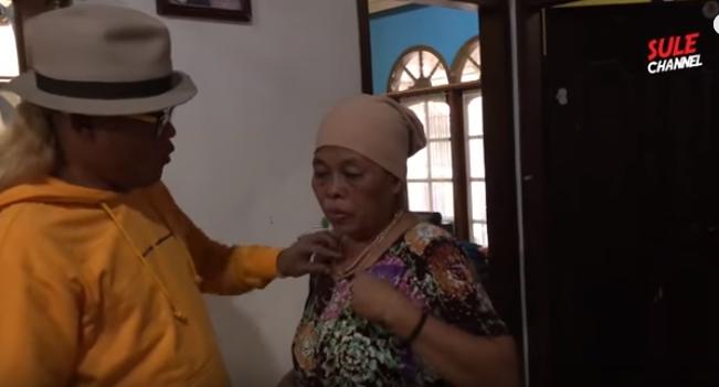 Sule kasih kejutan ibunya yang ultah (Youtube)