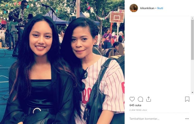 Kebersamaan Kikan dan anak sulungnya. (Instagram/@kikankikan)