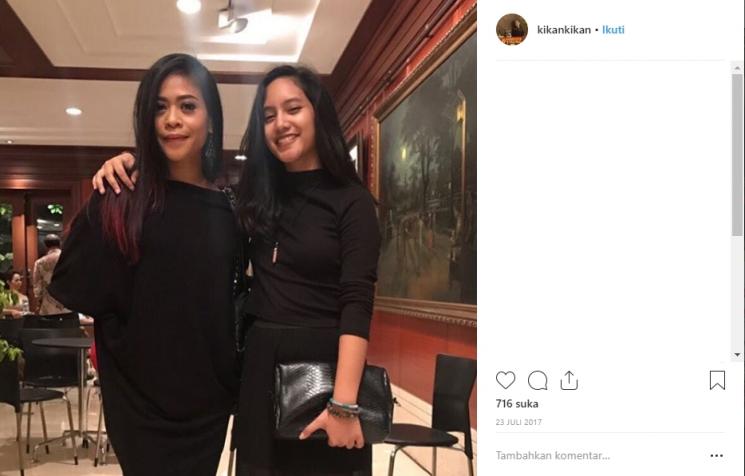 Kebersamaan Kikan dan anak sulungnya. (Instagram/@kikankikan)