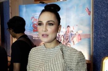 Bak Pohon Kelapa, 5 Seleb Cantik Ini Tingginya di Atas Rata-rata
