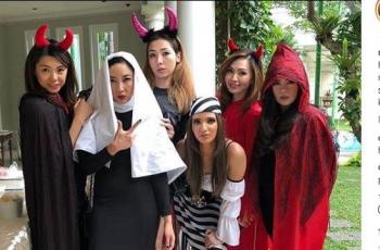 5 Kostum Unik Rayakan Halloween ala Girl Squad Nia Ramadhani
