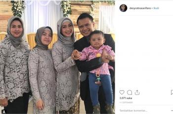 Anak Desy Ratnasari Kuliah Dimana / Beranjak Remaja Ini 5 Potret Anak