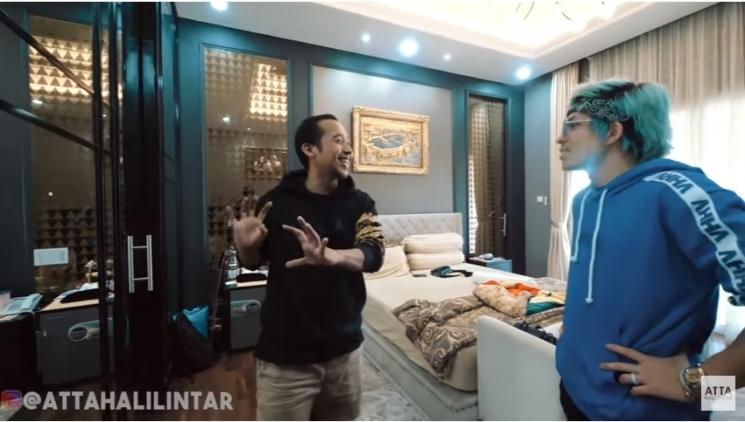 Sudut rumah Denny Cagur. (Youtube/Atta Halilintar)