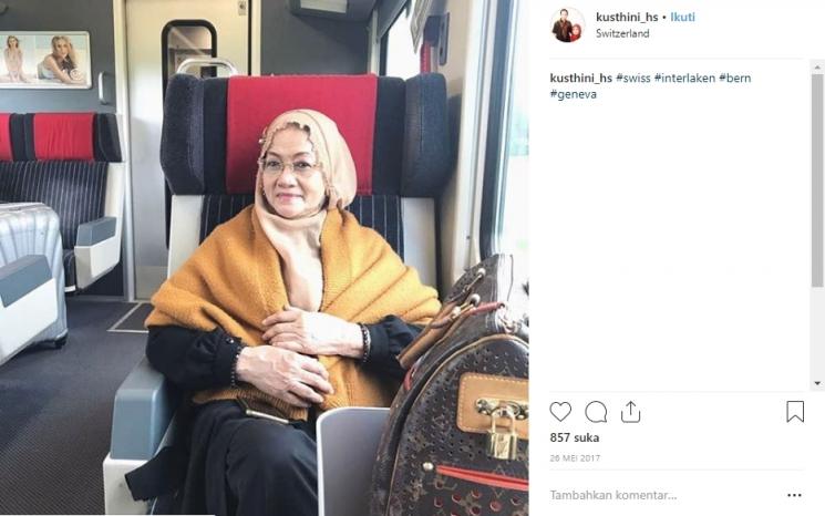Kusthini Harjono Sigit, ibunda Maia Estianty. (Instagram/@kustini_hs)