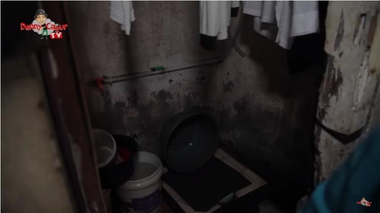 Kontrakan Denny Cagur. (Youtube/Denny Cagur TV)