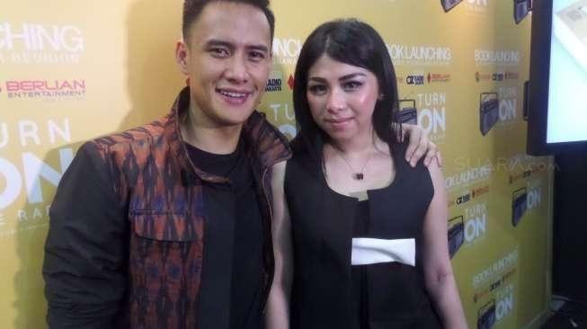 Choky Sitohang dan Melissa Aryani (Suara.com/Ismail)