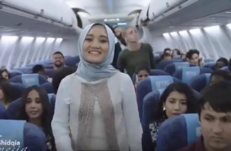 Fatin Shidqia Lubis isi theme song World Youth Forum 2018 (Youtube.com)