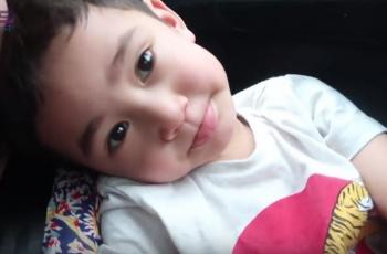 Takut Hantu, Rafathar sebelum Tidur Minta Dengerin Lagu Islami