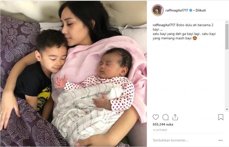 Rafathar Malik Ahmad dan Ansara. (Instagram/@raffinagita1717)