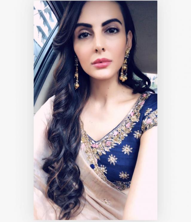 Mandana Karimi (Instagram/@mandanakarimi)