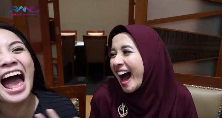 Nagita Slavina dan Laudya Cynthia Bella. (YouTube)