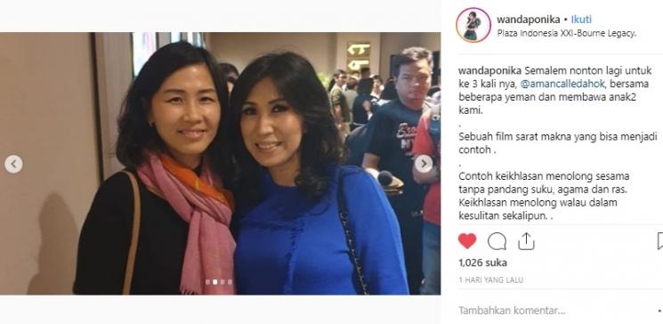 Veronica Tan nonton film A Man Called Ahok. (Instagram/@wandaponika)